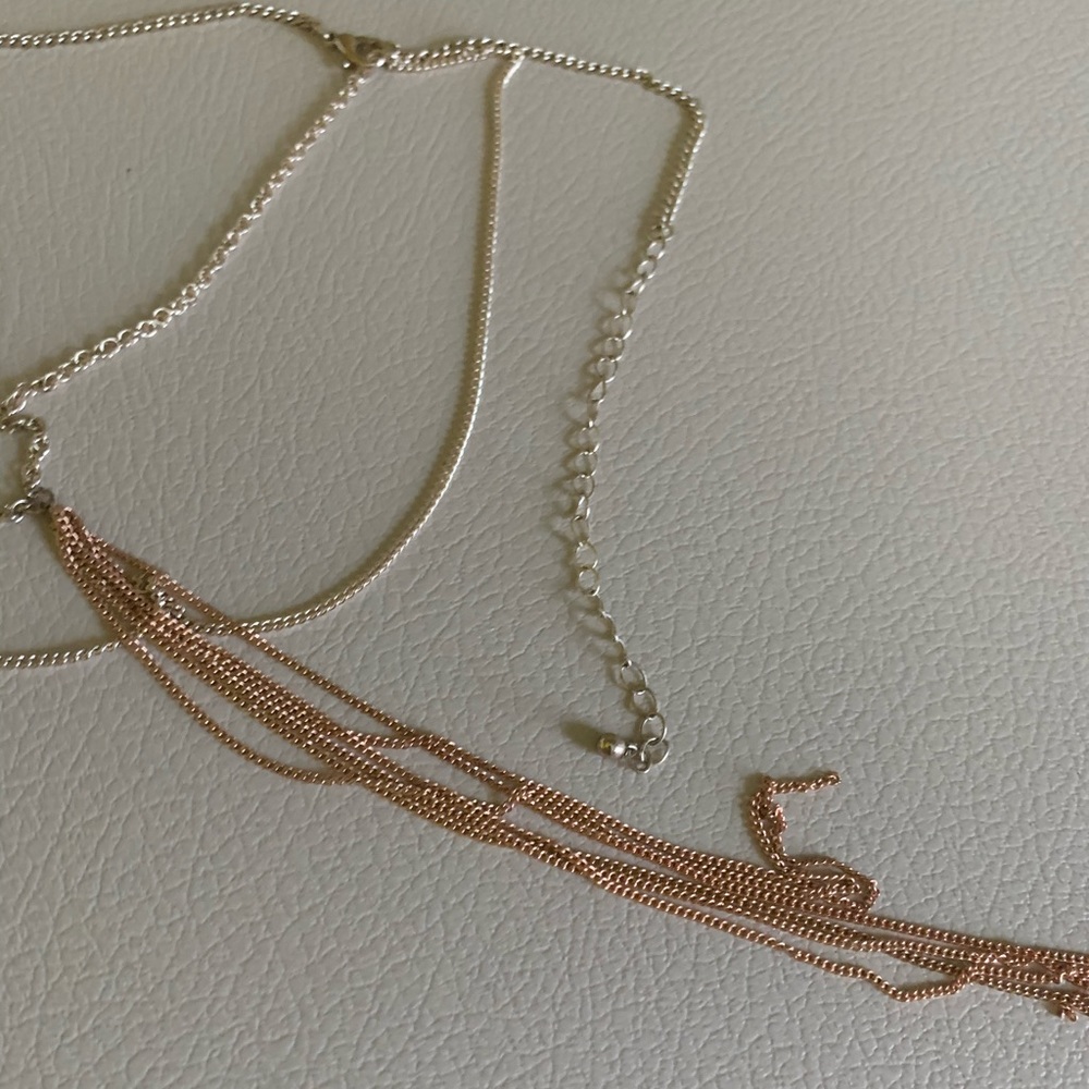 Gold chain necklace